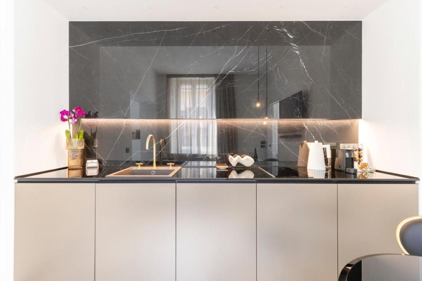 Manin Grand House Lägenhet Verona Exteriör bild
