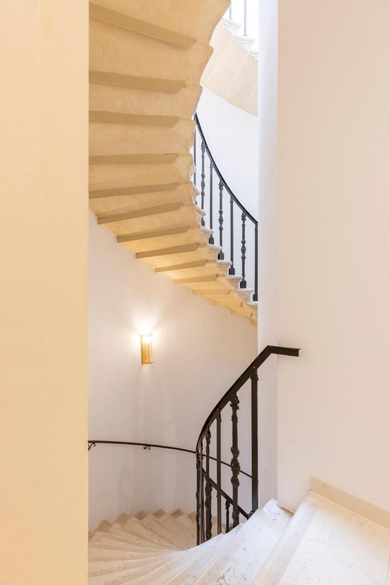 Manin Grand House Lägenhet Verona Exteriör bild
