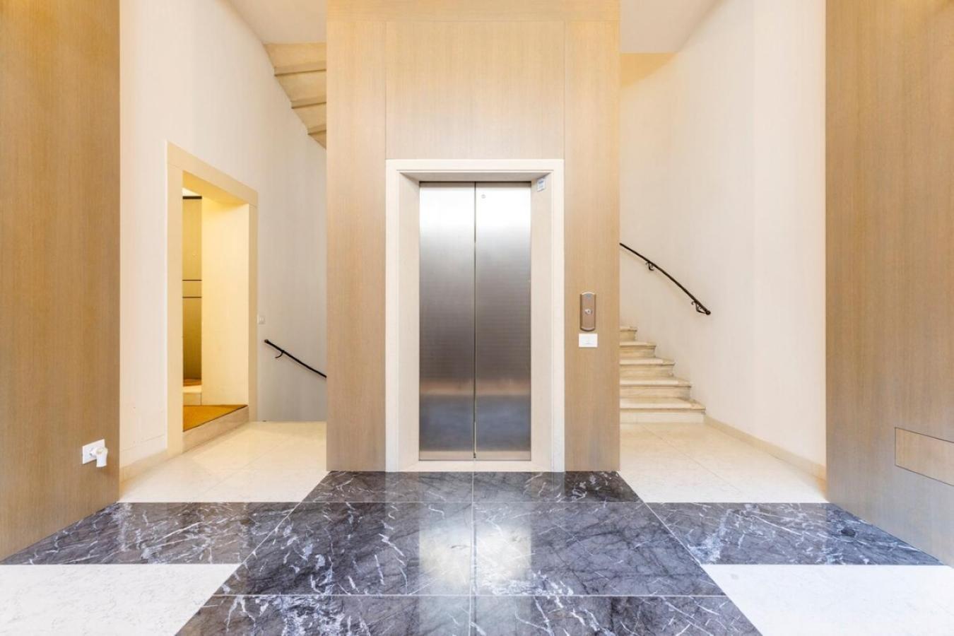 Manin Grand House Lägenhet Verona Exteriör bild