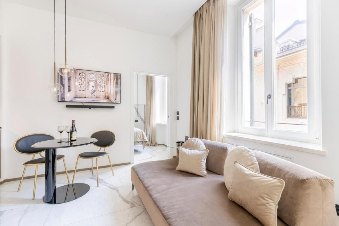 Manin Grand House Lägenhet Verona Exteriör bild